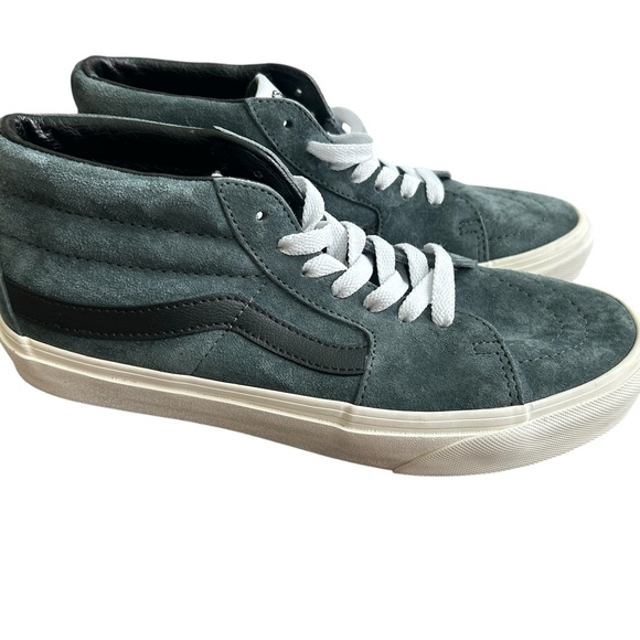 Vans unisex Black and Gray Suede Sneakers - Picture 2 of 7